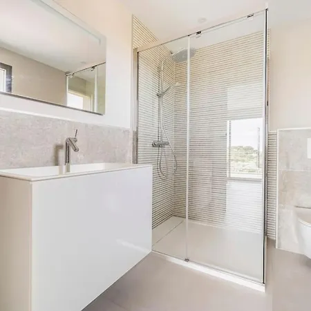 L, Vue Mer, 10 Min à Pied